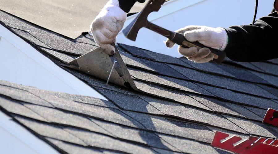 Professional metal roof installation in Cranfills Gap, TX